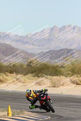 media/Nov-16-2025-Race Pace (Sun) [[8c5fa54630]]/Non Verified Riders (1st 20 Minutes)/2-Turn 10 (1010am)/